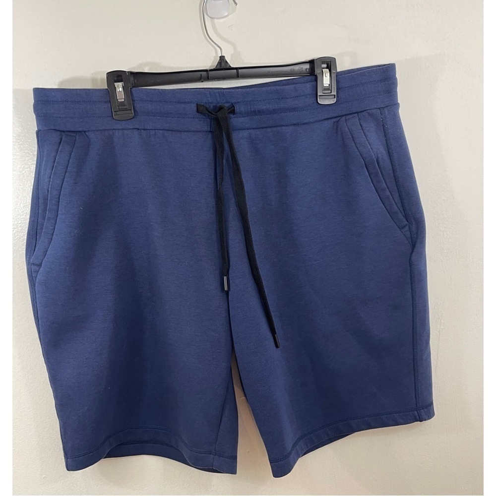 Men’s Short Navy Blue Size: XL